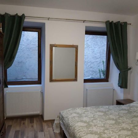 Sara House Διαμέρισμα Bistriţa Εξωτερικό φωτογραφία
